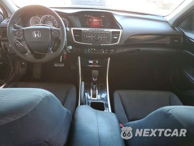 Zdjęcie 8 z 12 samochodu: 2017 HONDA ACCORD VIN:1HGCR2F30HA265363 - miniatura