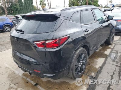 Trzecie zdjęcie samochodu z tyłu: 2022 CHEVROLET BLAZER RS VIN:3GNKBERS7NS236298 - miniatura