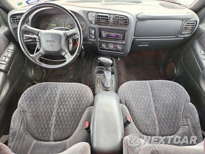 Zdjęcie 8 z 13 samochodu: 2000 GMC JIMMY / ENVOY VIN:1GKDT13W9Y2159389 - miniatura