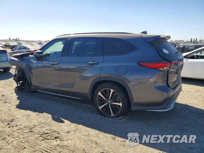 Drugie zdjęcie samochodu z przodu: 2021 TOYOTA HIGHLANDER XSE VIN:5TDJZRBH5MS160931 - miniatura