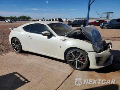 Czwarte zdjęcie samochodu z boku: 2020 TOYOTA 86 GT VIN:JF1ZNAE17L9752980 - miniatura