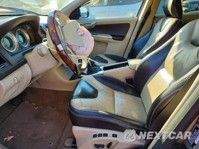 Zdjęcie 7 z 13 samochodu: 2013 VOLVO XC60 T6 VIN:YV4902DZ1D2442532 - miniatura