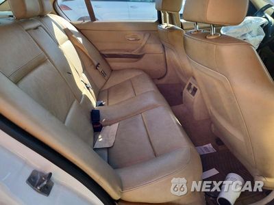 Zdjęcie 10 z 12 samochodu: 2010 BMW 328 XI SULEV VIN:WBAPK5C56AA652191 - miniatura