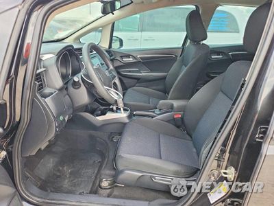 Zdjęcie 7 z 13 samochodu: 2019 HONDA FIT LX VIN:3HGGK5H45KM753568 - miniatura