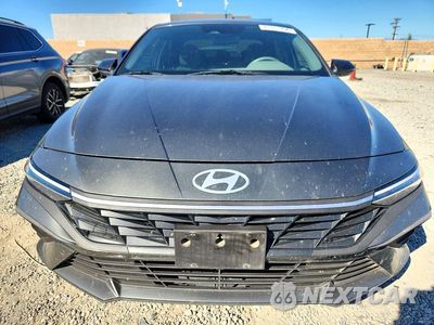 Piąte zdjęcie samochodu w środku: 2025 HYUNDAI ELANTRA SEL SPORT VIN:KMHLM4DG4SU956377 - miniatura