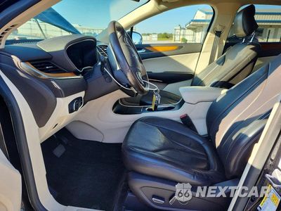 Zdjęcie 7 z 13 samochodu: 2016 LINCOLN MKC RESERVE VIN:5LMCJ3C96GUJ15512 - miniatura