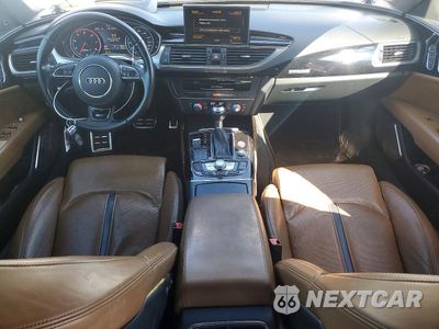 Zdjęcie 8 z 12 samochodu: 2015 AUDI RS7 VIN:WUAW2AFC1FN900920 - miniatura