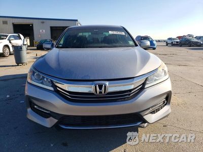 Piąte zdjęcie samochodu w środku: 2017 HONDA ACCORD EXL VIN:1HGCR3F80HA027787 - miniatura