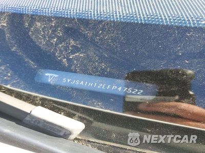 Zdjęcie 12 z 12 samochodu: 2014 TESLA MODEL S VIN:5YJSA1H12EFP47522 - miniatura
