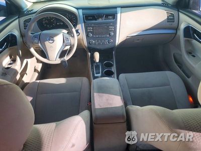 Zdjęcie 8 z 13 samochodu: 2014 NISSAN ALTIMA 2.5 S VIN:1N4AL3AP3EC427872 - miniatura
