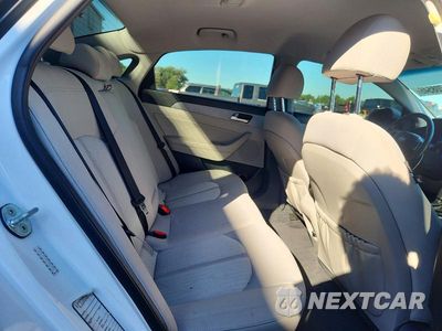 Zdjęcie 10 z 12 samochodu: 2019 HYUNDAI SONATA HYBRID SE VIN:KMHE24L34KA091683 - miniatura