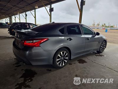 Trzecie zdjęcie samochodu z tyłu: 2016 NISSAN ALTIMA 2.5 SL VIN:1N4AL3AP8GC226004 - miniatura