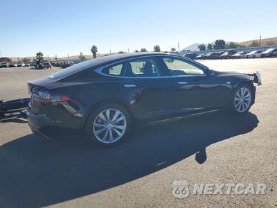 Trzecie zdjęcie samochodu z tyłu: 2015 TESLA MODEL S 85D VIN:5YJSA1H26FF086913 - miniatura