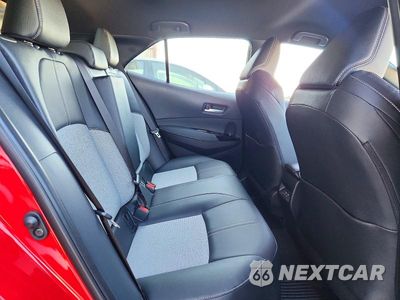 Zdjęcie 10 z 12 samochodu: 2025 TOYOTA COROLLA XSE VIN:JTNC4MBE3S3249925 - miniatura