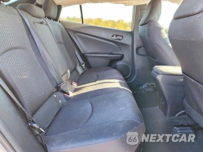 Zdjęcie 10 z 12 samochodu: 2017 TOYOTA PRIUS THREE VIN:JTDKARFUXH3036339 - miniatura