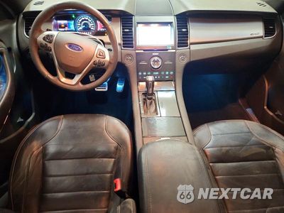 Zdjęcie 8 z 13 samochodu: 2017 FORD TAURUS SHO VIN:1FAHP2KT4HG112150 - miniatura
