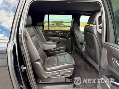 Zdjęcie 6 z 11 samochodu: 2023 CADILLAC ESCALADE ESV PREMIUM LUXURY VIN:1GYS4KKL1PR104366 - miniatura