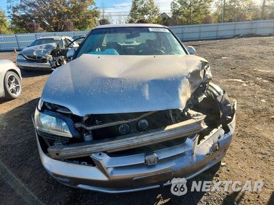 Piąte zdjęcie samochodu w środku: 2000 HONDA ACCORD SE VIN:1HGCG6691YA132287 - miniatura