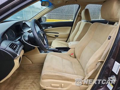 Zdjęcie 7 z 13 samochodu: 2012 HONDA ACCORD LXP VIN:1HGCP2F40CA119861 - miniatura