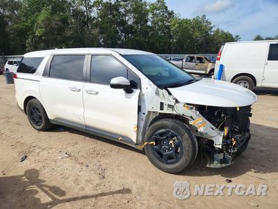 Czwarte zdjęcie samochodu z boku: 2025 KIA CARNIVAL LXS VIN:KNDNB5K39S6547935 - miniatura