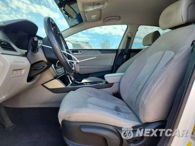 Zdjęcie 7 z 12 samochodu: 2017 HYUNDAI SONATA VIN:KMHE24L37HA065104 - miniatura