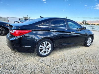 Trzecie zdjęcie samochodu z tyłu: 2011 HYUNDAI SONATA LIMITED VIN:5NPEC4AC8BH005207 - miniatura