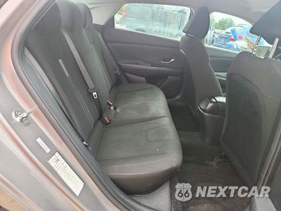 Zdjęcie 10 z 12 samochodu: 2021 HYUNDAI ELANTRA SEL VIN:KMHLM4AG3MU140347 - miniatura