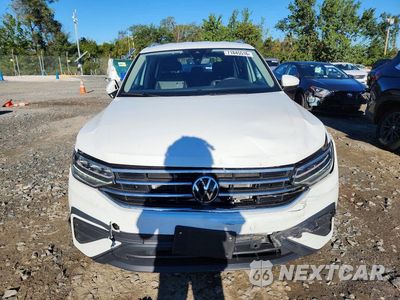 Piąte zdjęcie samochodu w środku: 2024 VOLKSWAGEN TIGUAN SE VIN:3VV3B7AX9RM119592 - miniatura