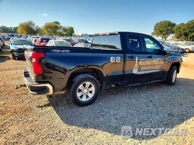 Trzecie zdjęcie samochodu z tyłu: 2020 CHEVROLET SILVERADO K1500 LT VIN:1GCRYDEDXLZ149728 - miniatura