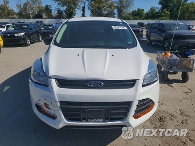 Piąte zdjęcie samochodu w środku: 2016 FORD ESCAPE S VIN:1FMCU0F72GUA85931 - miniatura