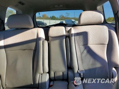 Zdjęcie 10 z 13 samochodu: 2012 TOYOTA HIGHLANDER LIMITED VIN:5TDDK3EH4CS145149 - miniatura