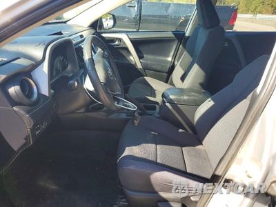 Zdjęcie 7 z 13 samochodu: 2017 TOYOTA RAV4 XLE VIN:2T3RFREV3HW684189 - miniatura