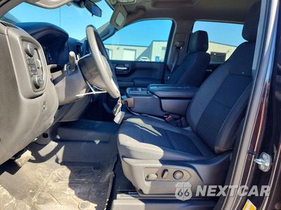 Zdjęcie 7 z 13 samochodu: 2022 CHEVROLET SILVERADO K1500 TRAIL BOSS CUSTOM VIN:3GCPDCEK6NG639632 - miniatura
