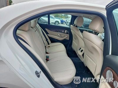 Zdjęcie 10 z 12 samochodu: 2017 MERCEDES-BENZ E 300 VIN:WDDZF4JB6HA092675 - miniatura
