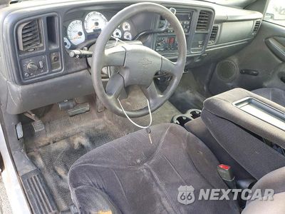 Zdjęcie 8 z 12 samochodu: 2004 CHEVROLET SILVERADO C2500 HEAVY DUTY VIN:1GCHC24U04E282393 - miniatura