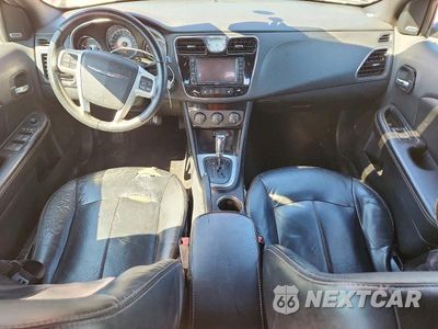 Zdjęcie 8 z 12 samochodu: 2013 CHRYSLER 200 LIMITED VIN:1C3CCBCGXDN568262 - miniatura