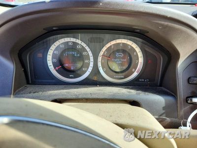 Zdjęcie 9 z 13 samochodu: 2011 VOLVO XC60 T6 VIN:YV4902DZ1B2140722 - miniatura