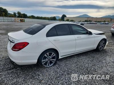 Trzecie zdjęcie samochodu z tyłu: 2017 MERCEDES-BENZ C 300 4MATIC VIN:55SWF4KB8HU213286 - miniatura