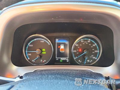 Zdjęcie 9 z 14 samochodu: 2018 TOYOTA RAV4 HYBRID LE VIN:JTMRJREV4JD219972 - miniatura