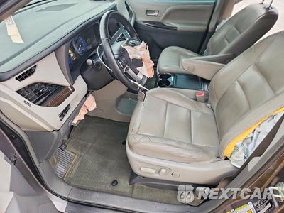 Zdjęcie 7 z 13 samochodu: 2015 TOYOTA SIENNA XLE 8-PASSENGER VIN:5TDYK3DC0FS625961 - miniatura