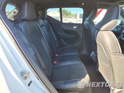 Zdjęcie 11 z 13 samochodu: 2019 VOLVO XC40 T5 R-DESIGN VIN:YV4162UM2K2109897 - miniatura
