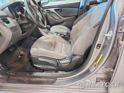 Zdjęcie 12 z 13 samochodu: 2013 HYUNDAI ELANTRA GLS VIN:KMHDH4AE4DU632988 - miniatura