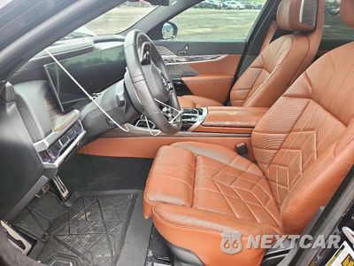 Zdjęcie 7 z 13 samochodu: 2023 BMW 760 XI VIN:WBA33EJ05PCM26921 - miniatura