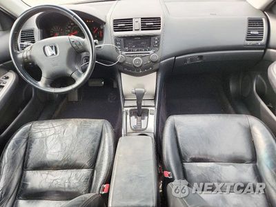 Zdjęcie 8 z 12 samochodu: 2004 HONDA ACCORD EX VIN:1HGCM66534A095999 - miniatura