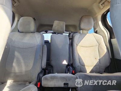Zdjęcie 10 z 13 samochodu: 2022 TOYOTA SIENNA LE VIN:5TDKRKEC5NS082812 - miniatura