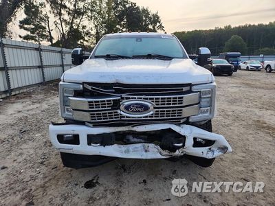 Piąte zdjęcie samochodu w środku: 2017 FORD F250 SUPER DUTY VIN:1FT7W2BT5HEB47252 - miniatura
