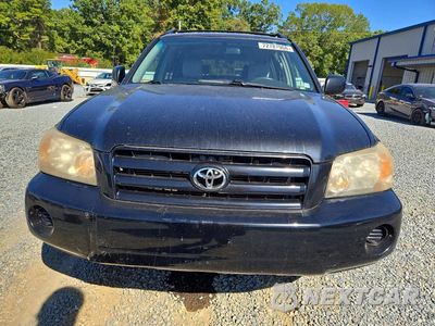 Piąte zdjęcie samochodu w środku: 2005 TOYOTA HIGHLANDER BASE VIN:JTEGD21A050127436 - miniatura