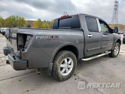 Trzecie zdjęcie samochodu z tyłu: 2011 NISSAN TITAN SV VIN:1N6AA0ECXBN317596 - miniatura