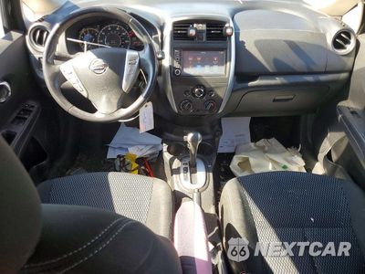Zdjęcie 8 z 13 samochodu: 2019 NISSAN VERSA NOTE SV VIN:3N1CE2CP6KL360952 - miniatura