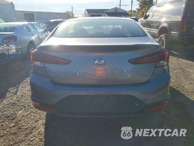 Zdjęcie 6 z 12 samochodu: 2019 HYUNDAI ELANTRA SE VIN:5NPD74LF5KH442718 - miniatura